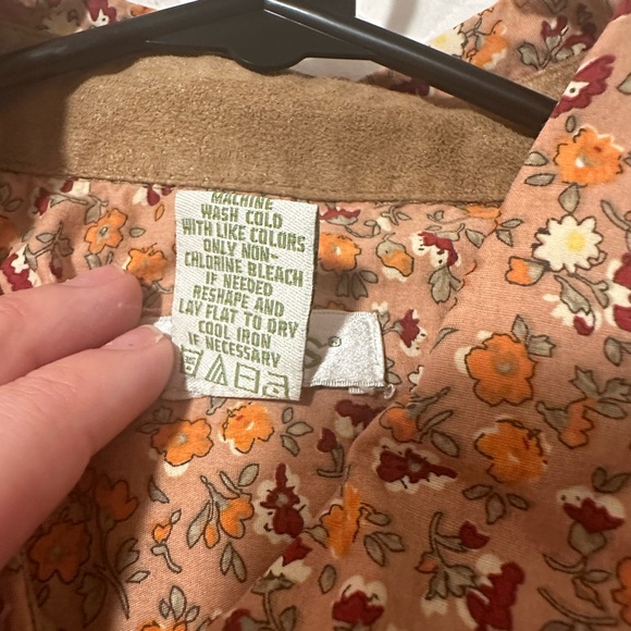 Orvis size 18 button up top - Picture 4 of 5